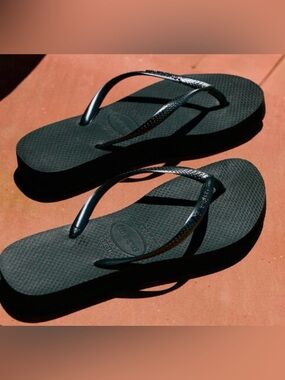 Havaianas Women's Flip Flops - Black